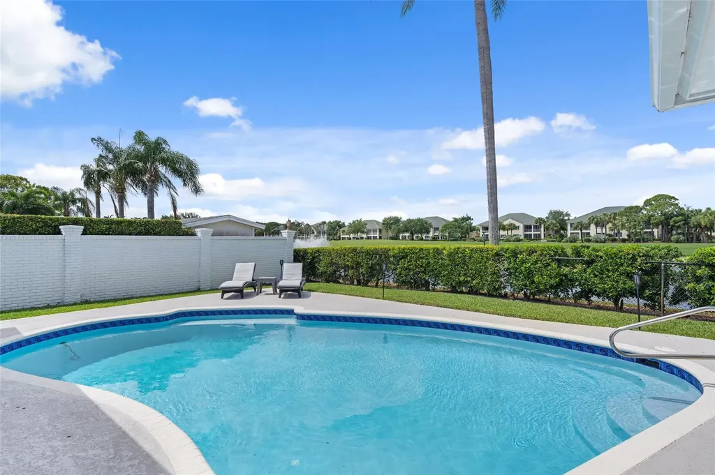 9010 Gardens Glen Circle Palm Beach Gardens FL 33418