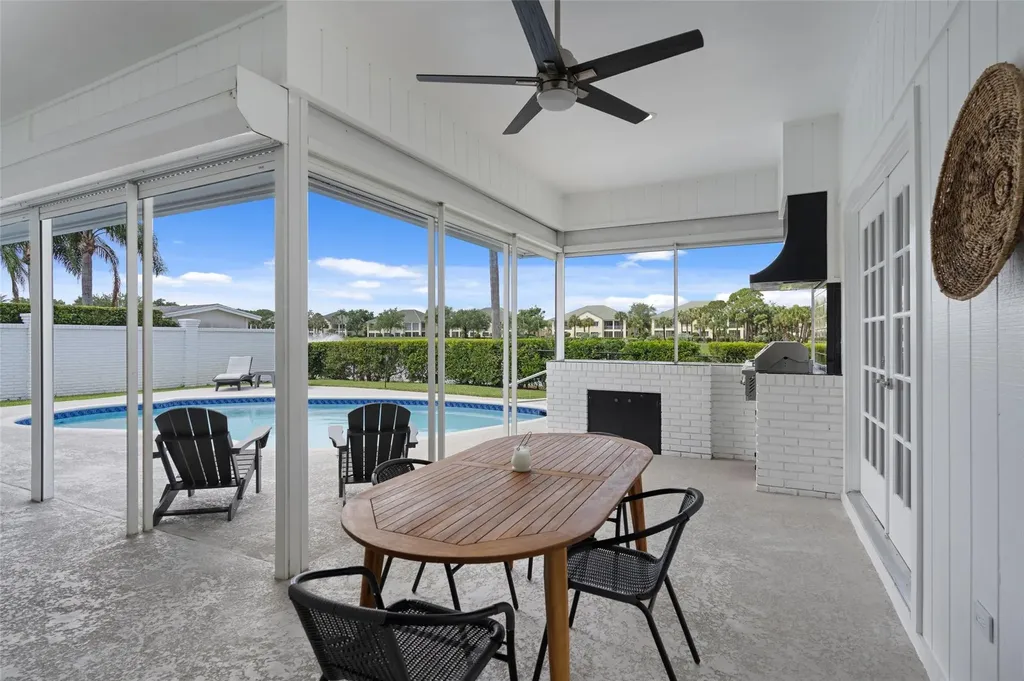 9010 Gardens Glen Circle Palm Beach Gardens FL 33418