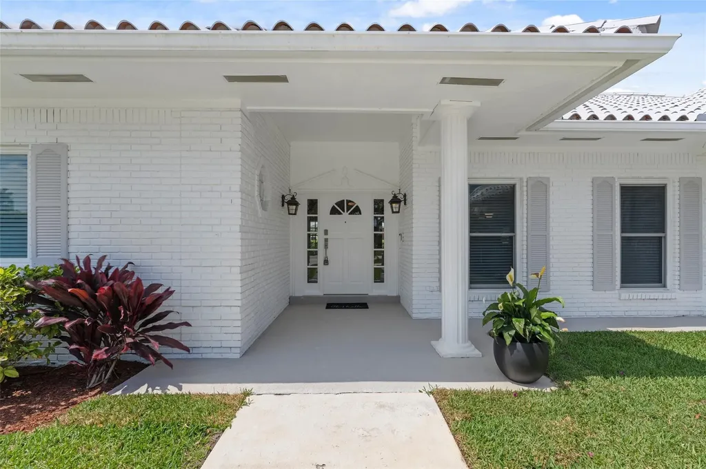 9010 Gardens Glen Circle Palm Beach Gardens FL 33418