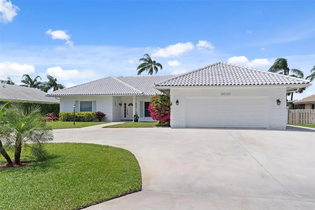 9010 Gardens Glen Circle Palm Beach Gardens FL 33418