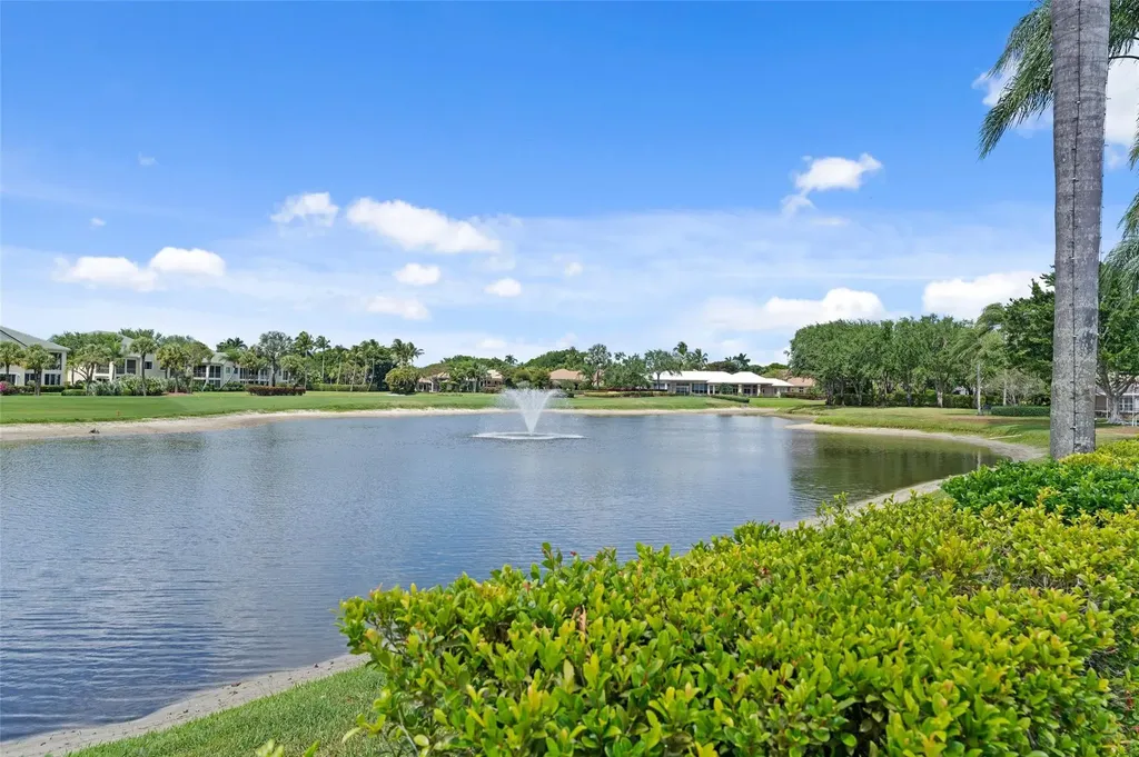 9010 Gardens Glen Circle Palm Beach Gardens FL 33418