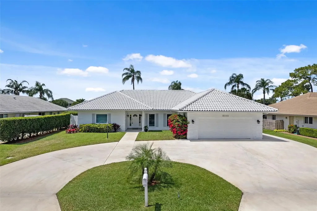 9010 Gardens Glen Circle Palm Beach Gardens FL 33418