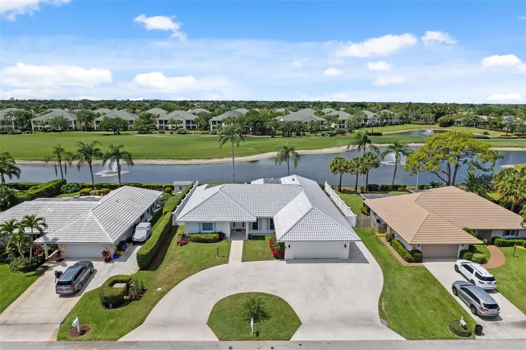 9010 Gardens Glen Circle Palm Beach Gardens FL 33418