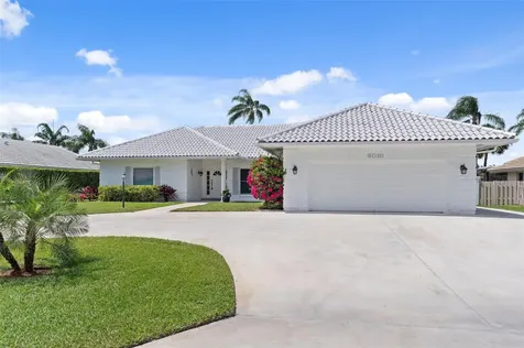 9010 Gardens Glen Circle Palm Beach Gardens FL 33418