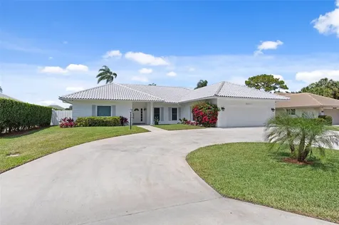 9010 Gardens Glen Circle Palm Beach Gardens FL 33418