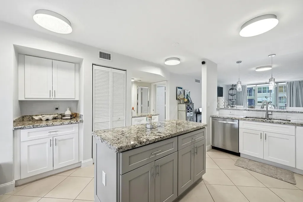 777 Federal Highway Pompano Beach FL 33062