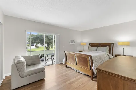 291 Northampton O West Palm Beach FL 33417