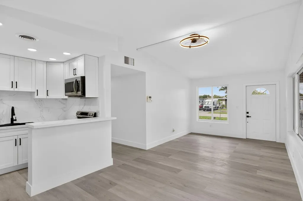 1770 NW 26th Avenue Fort Lauderdale FL 33311