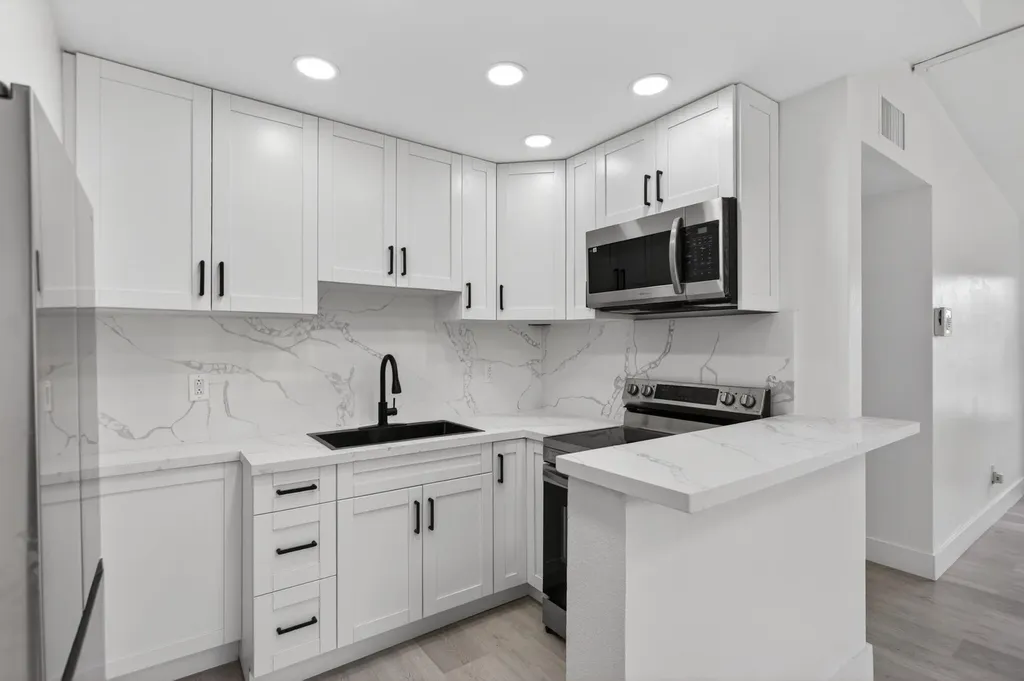 1770 NW 26th Avenue Fort Lauderdale FL 33311