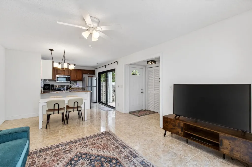 22380 Pineapple Walk Drive Boca Raton FL 33433