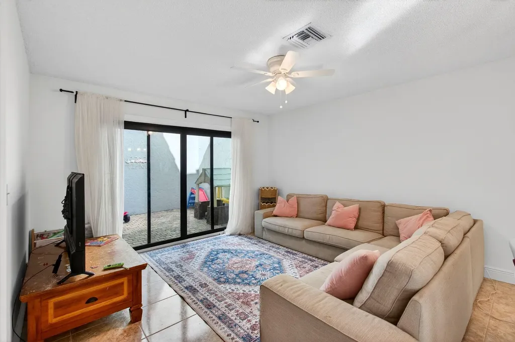 22380 Pineapple Walk Drive Boca Raton FL 33433