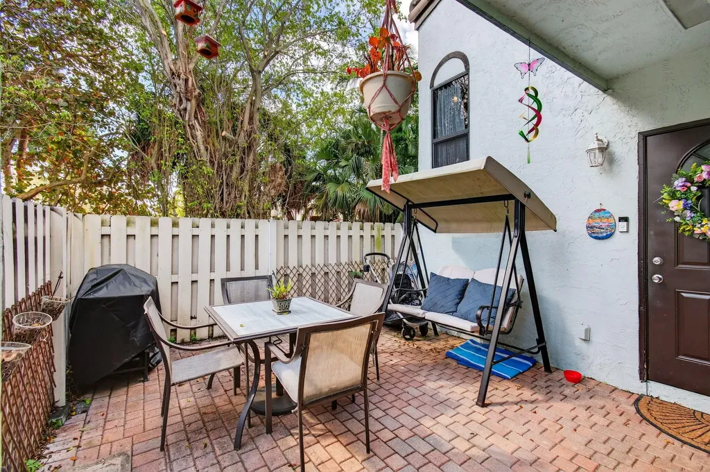 22380 Pineapple Walk Drive Boca Raton FL 33433