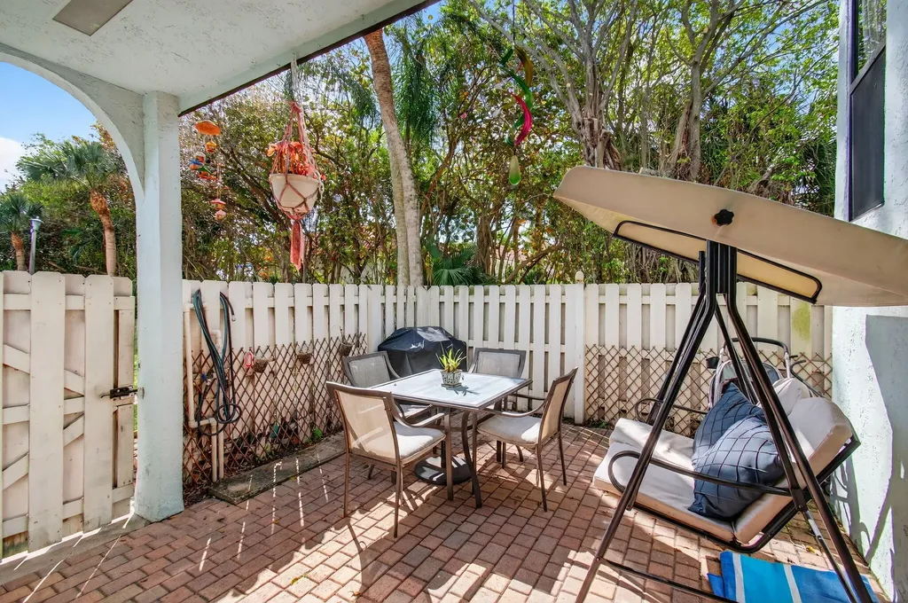 22380 Pineapple Walk Drive Boca Raton FL 33433