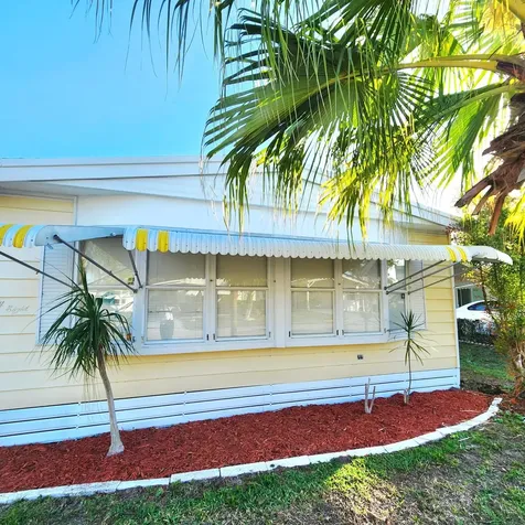 98 Camino Del Rio Port St Lucie FL 34952