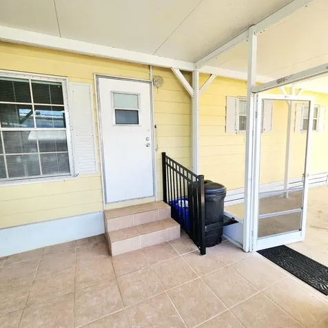 98 Camino Del Rio Port St Lucie FL 34952