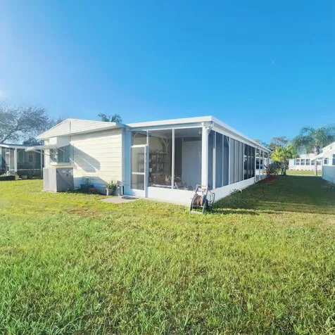 98 Camino Del Rio Port St Lucie FL 34952