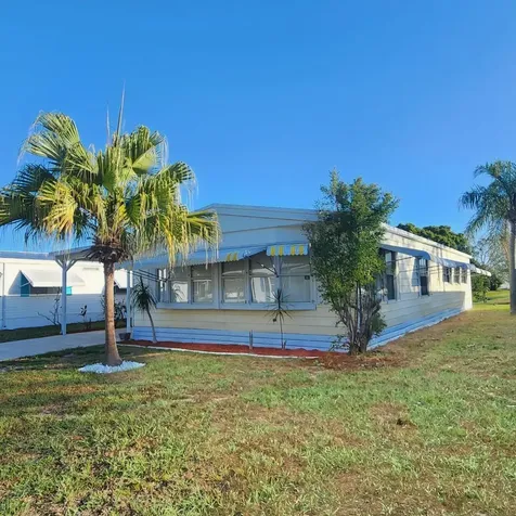 98 Camino Del Rio Port St Lucie FL 34952