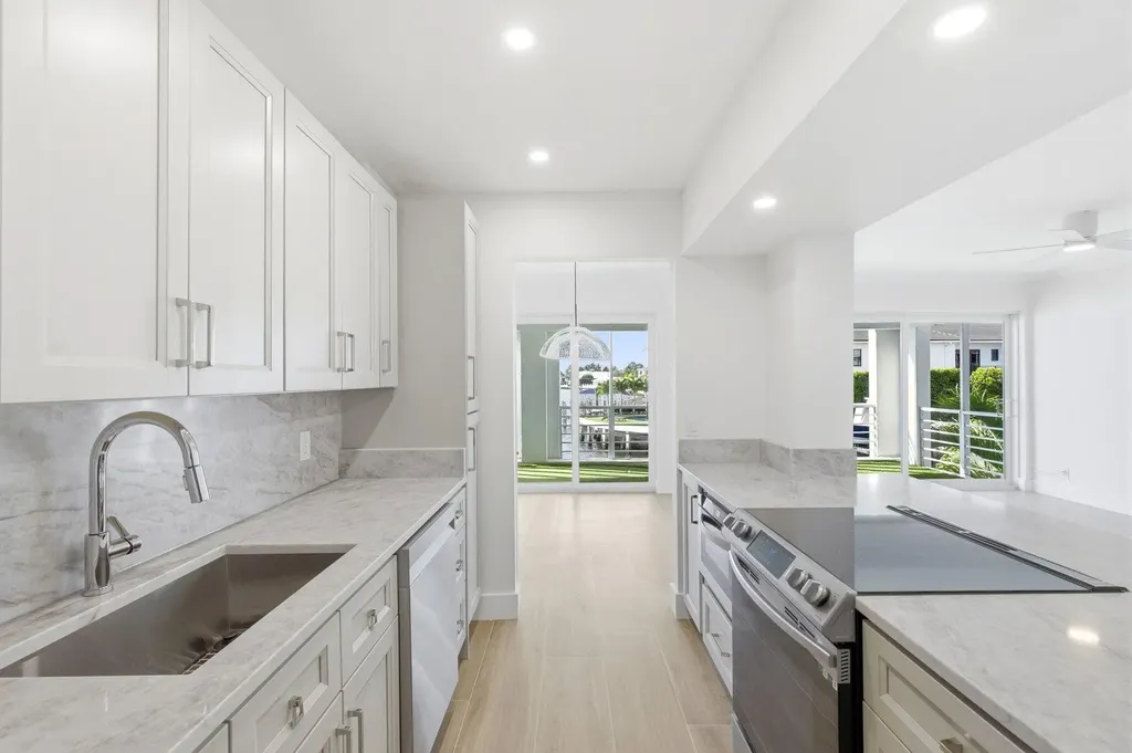 850 NE Spanish River Boulevard Boca Raton FL 33431