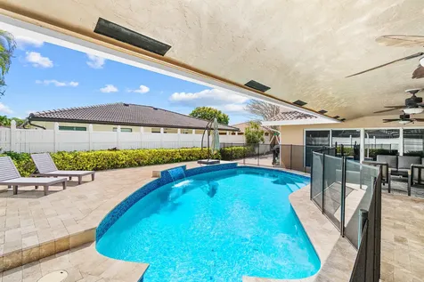 6992 W Calle Del Paz W Boca Raton FL 33433