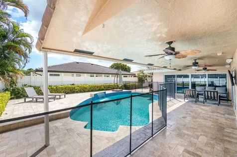 6992 W Calle Del Paz W Boca Raton FL 33433