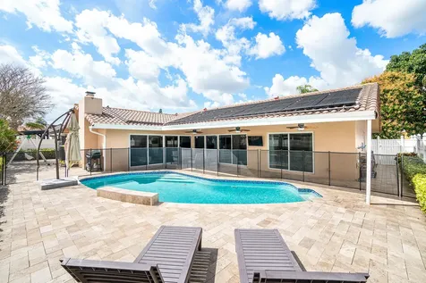 6992 W Calle Del Paz W Boca Raton FL 33433