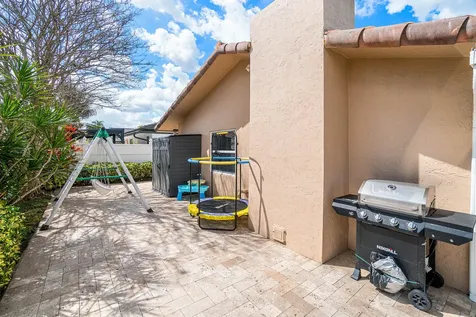 6992 W Calle Del Paz W Boca Raton FL 33433