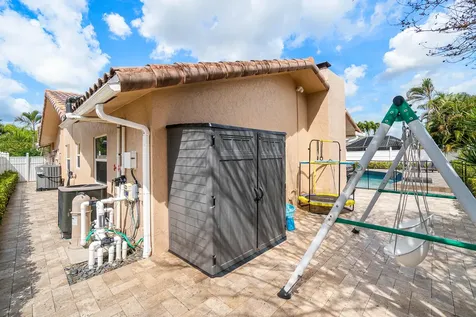 6992 W Calle Del Paz W Boca Raton FL 33433