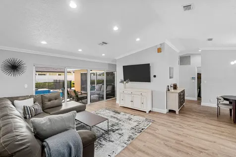 6992 W Calle Del Paz W Boca Raton FL 33433