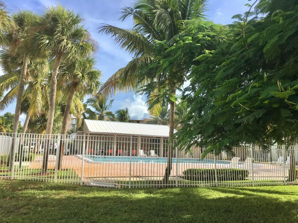409 Executive Center Drive West Palm Beach FL 33401