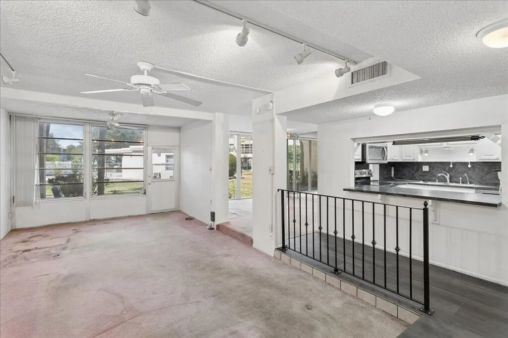 9491 Evergreen Place Davie FL 33324
