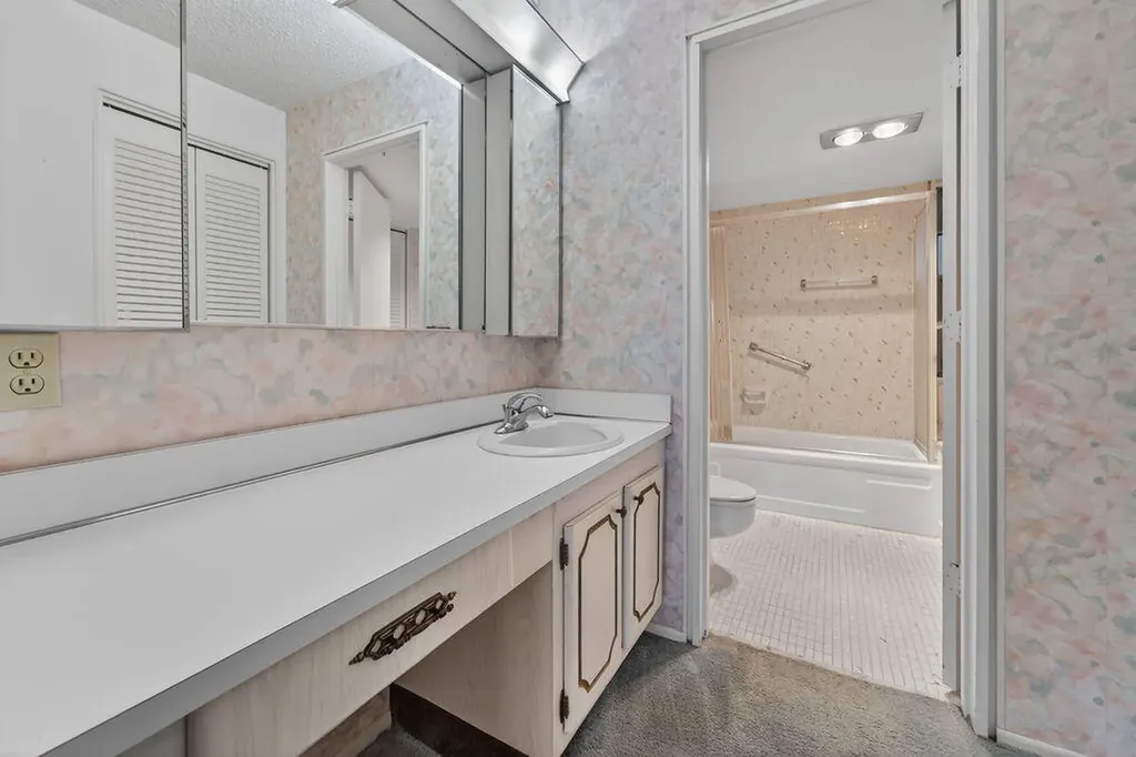 501 SW 11th Place Boca Raton FL 33432