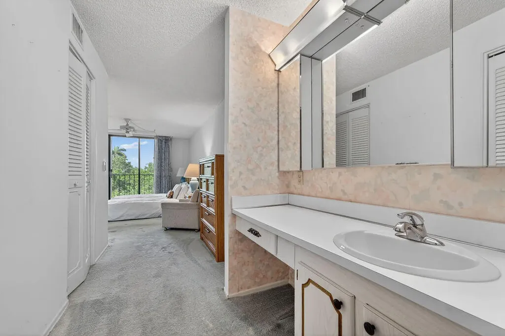 501 SW 11th Place Boca Raton FL 33432