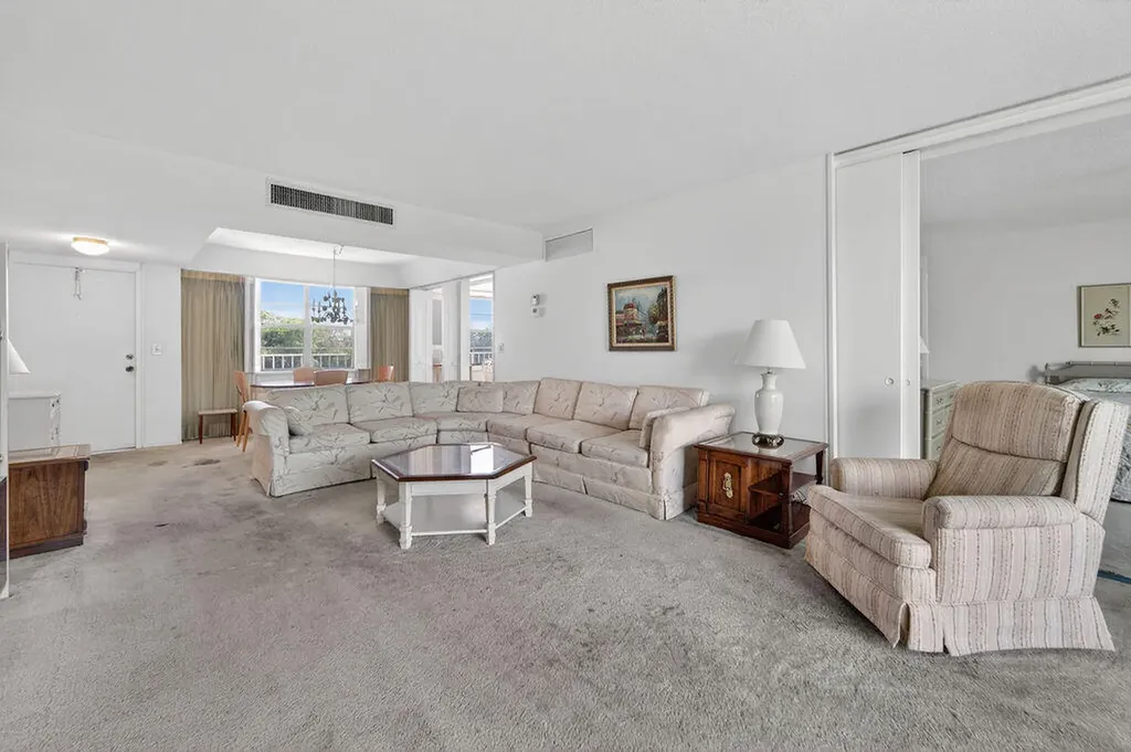 501 SW 11th Place Boca Raton FL 33432