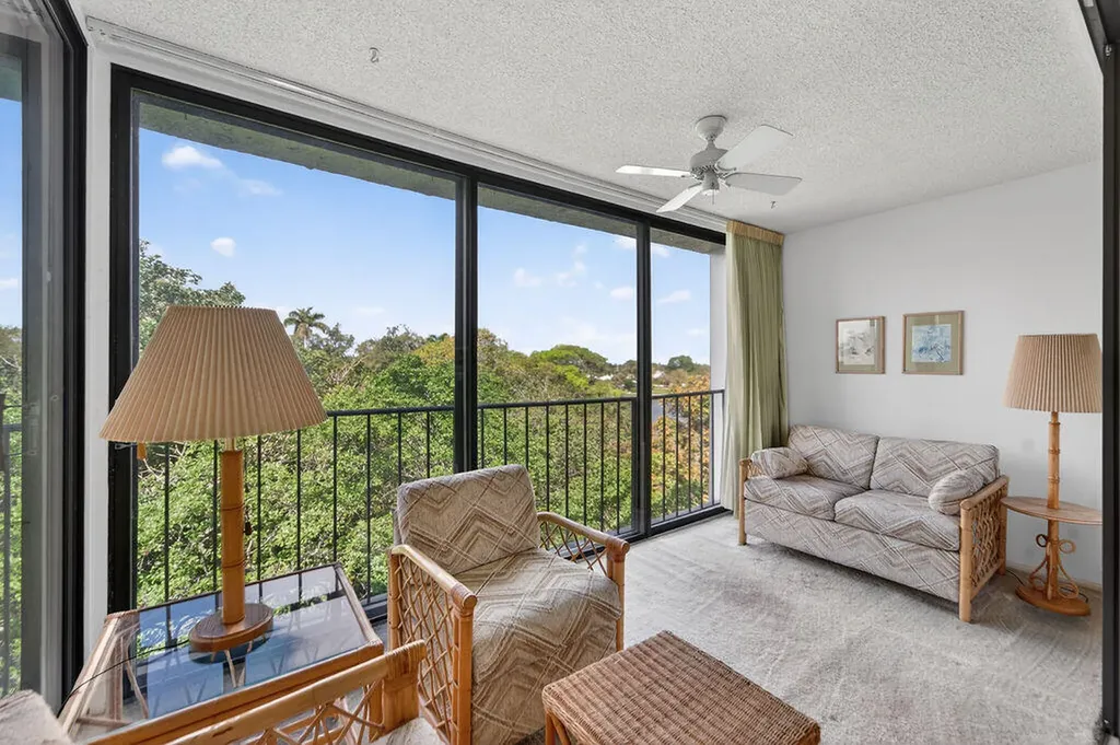 501 SW 11th Place Boca Raton FL 33432