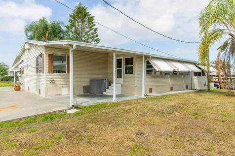 2423 SE 34th Lane Okeechobee FL 34974