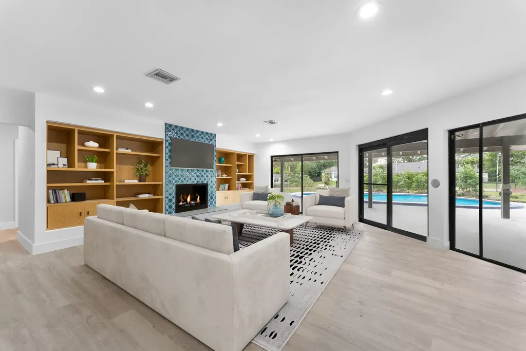 4120 NW 99th Avenue Coral Springs FL 33065