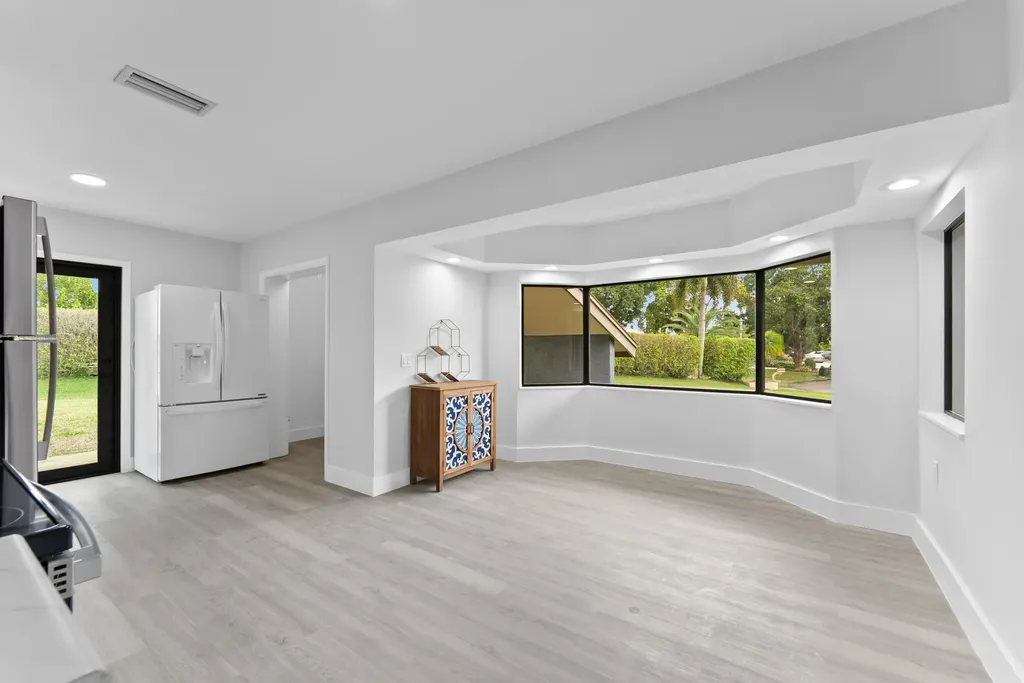 4120 NW 99th Avenue Coral Springs FL 33065