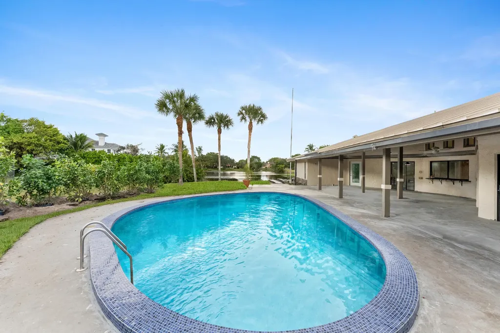 4120 NW 99th Avenue Coral Springs FL 33065