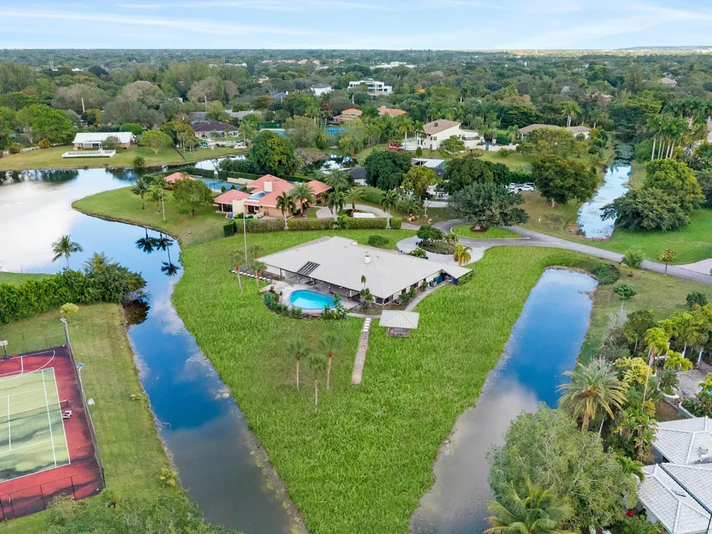 4120 NW 99th Avenue Coral Springs FL 33065