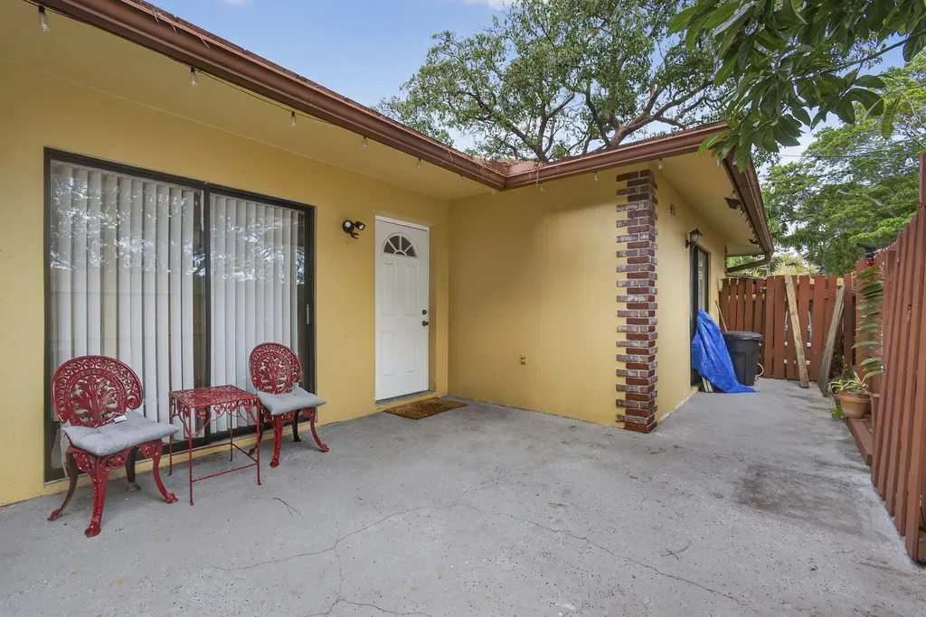 4296 Woodstock Drive West Palm Beach FL 33409