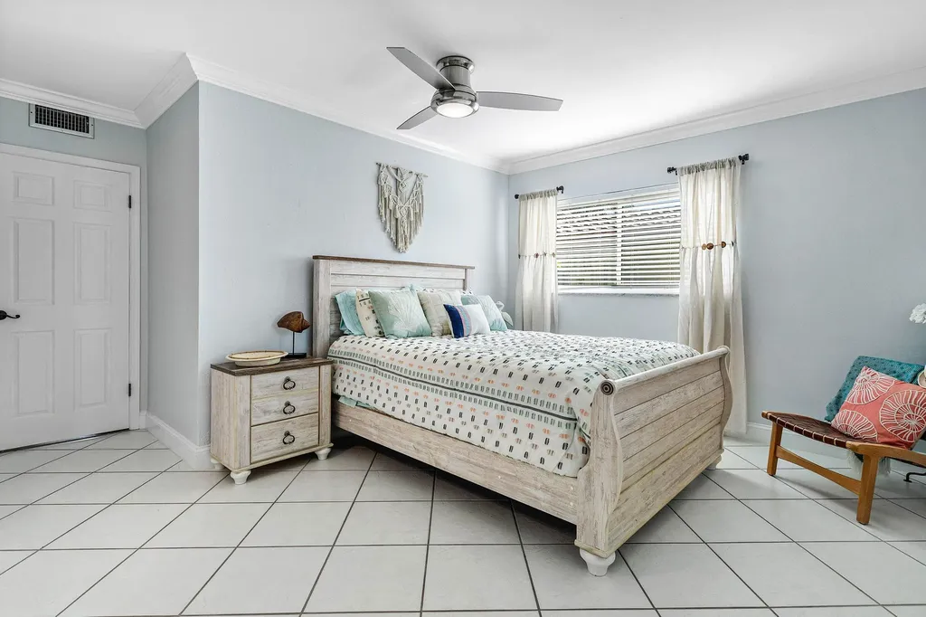 865 NE 5th Street Deerfield Beach FL 33441