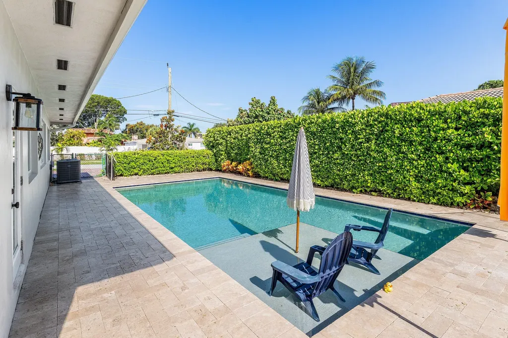 865 NE 5th Street Deerfield Beach FL 33441