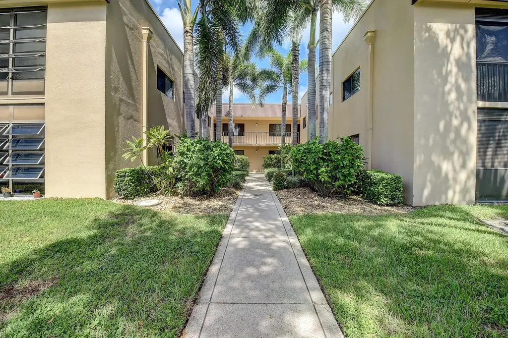 15126 Ashland Street Delray Beach FL 33484