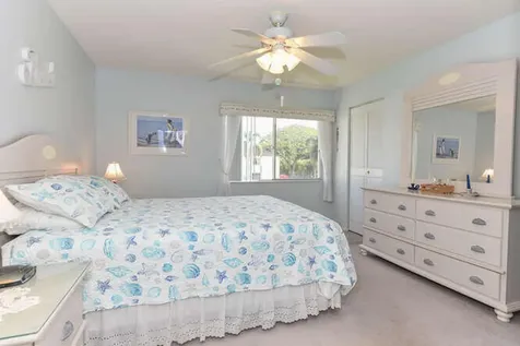305 Knotty Pine Circle Greenacres FL 33463