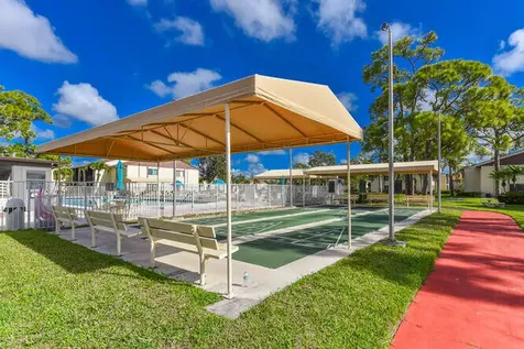 305 Knotty Pine Circle Greenacres FL 33463