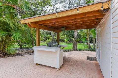 16244 E Downers Drive Loxahatchee FL 33470