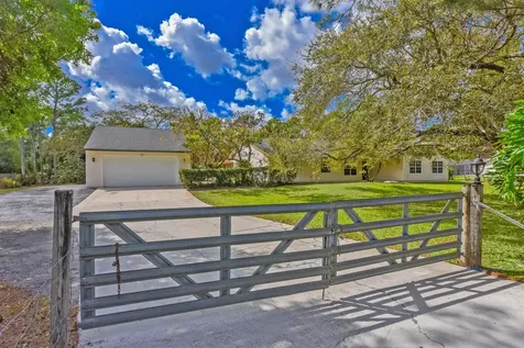 16244 E Downers Drive Loxahatchee FL 33470