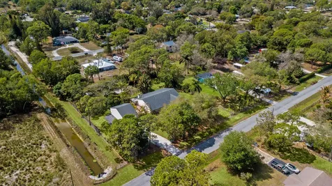 16244 E Downers Drive Loxahatchee FL 33470
