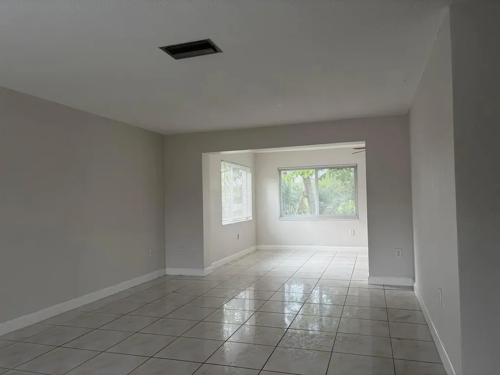 6691 NW 30th Street Sunrise FL 33313