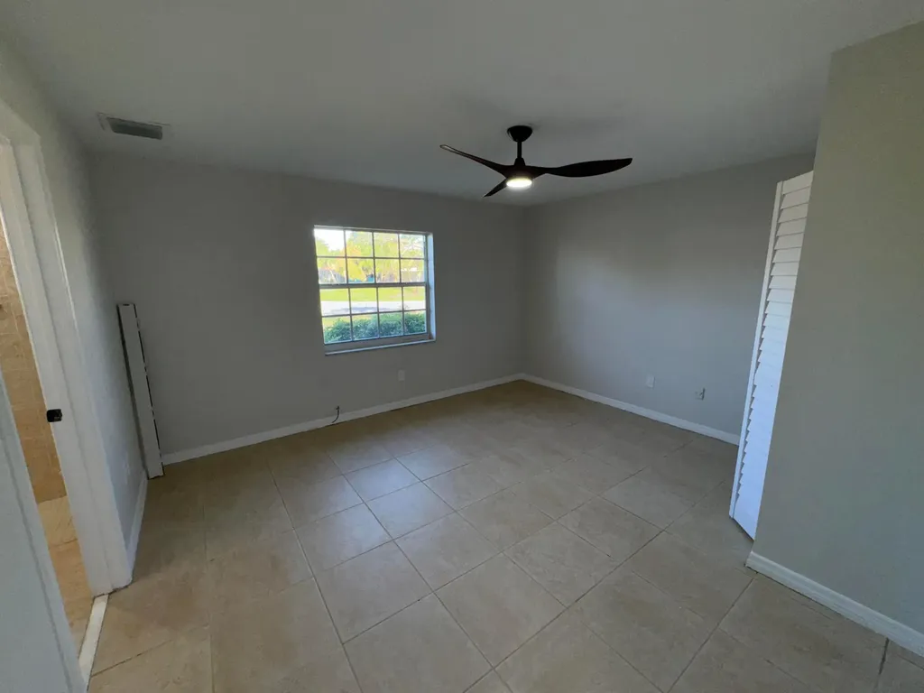 618 NE 1st Street Boynton Beach FL 33435